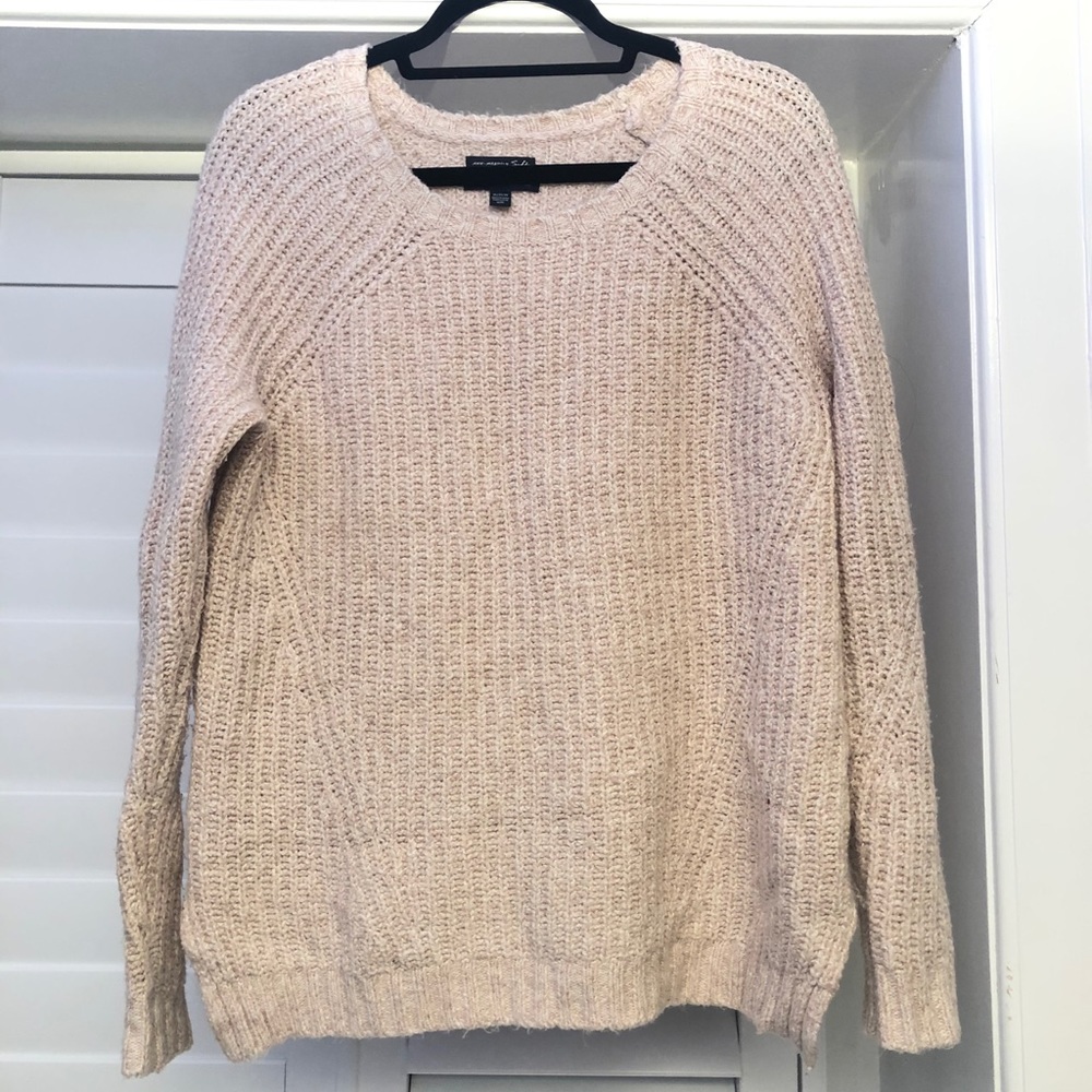 American Eagle sweater Cable knit soft light pink